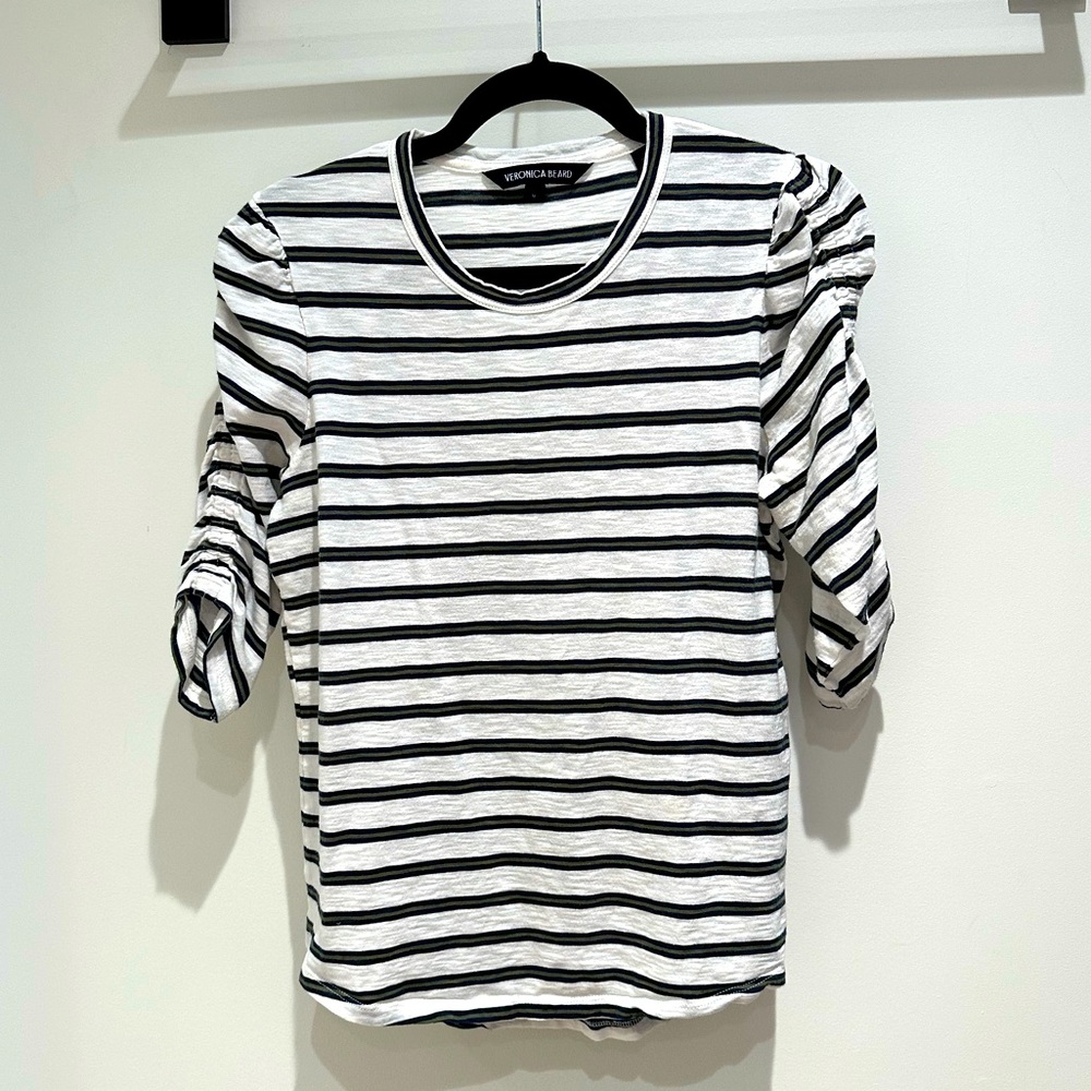 Veronica Beard Ruched Sleeve tee